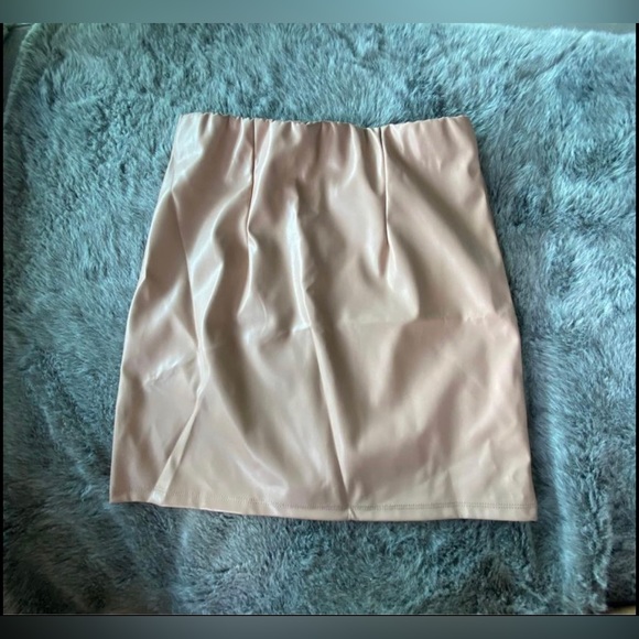 🩰🥟 ASOS Faux Leather Mini Skirt 🥟🩰 Size 8 Brand New - Picture 4 of 7